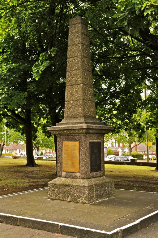 Men & Memorials of Dudley 